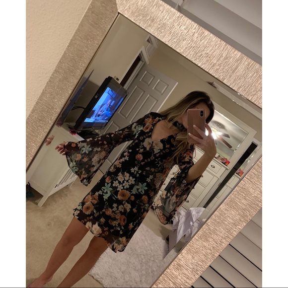 Lulu’s - Floral Choker Dress - Picture 7 of 7